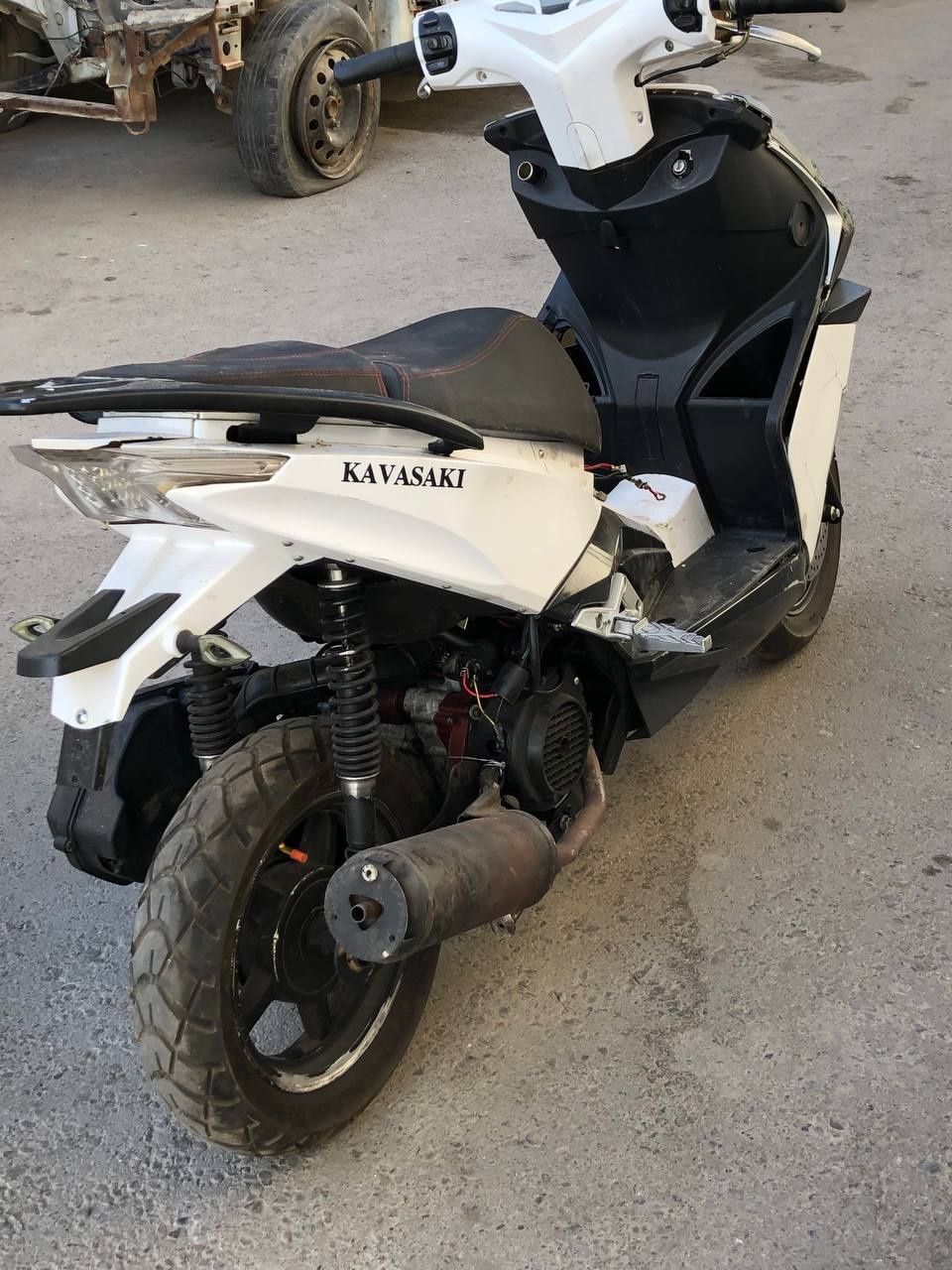 Italiya R2  skutir sotiladi srochna faqat