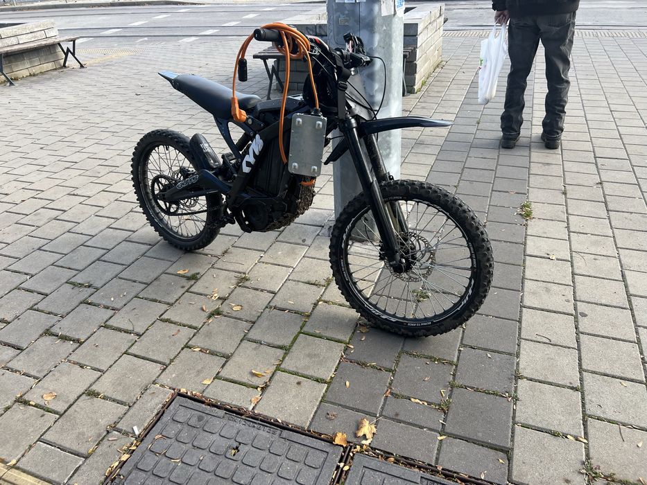 Surron light bee x 2024