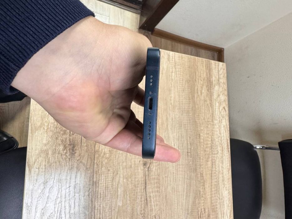 Продается Iphone 13