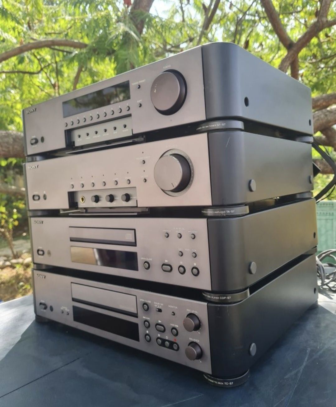 Linie audio Sony S7