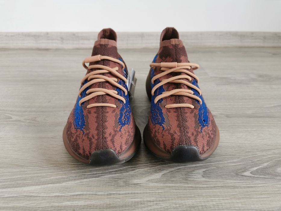 Yeezy 380 43 . 5 noi originali