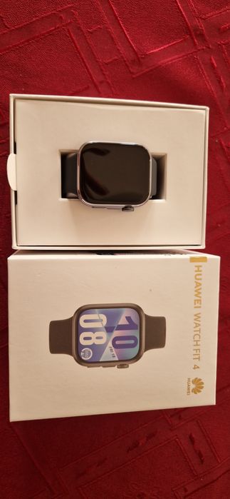 Смарт часовник Huawei - Watch Fit 4, черен