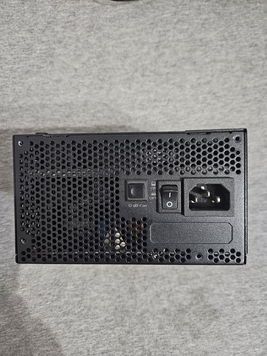 Sursa ASUS ROG-STRIX-750G Gaming ATX Power Supply 80 PLUS Gold 750W