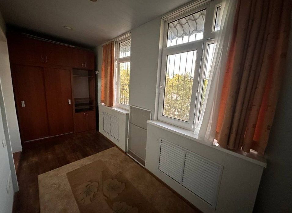 Продаётся квартира Феруза