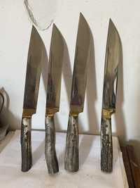 Красив стоманен нож с рог и месинг