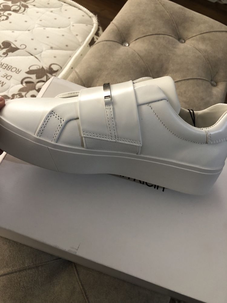 Adidasi Calvin Klein