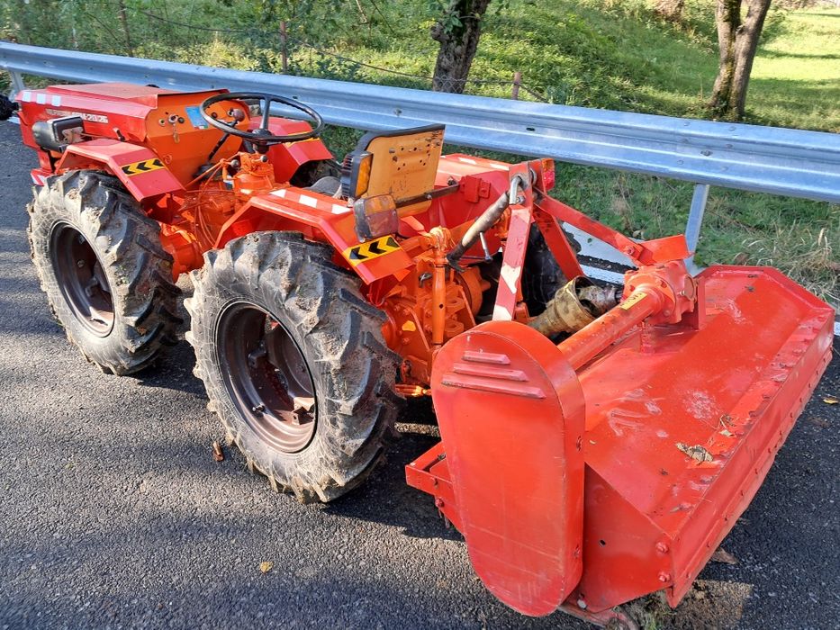 Tractoras 4x4 Valpadana recent adus cu Rar facut