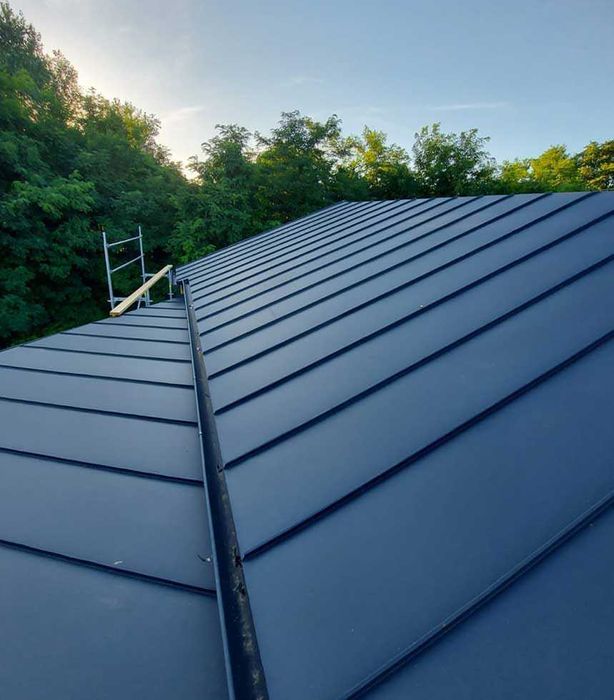 Servicii complete de acoperisuri, mansardare, renovare acoperisuri