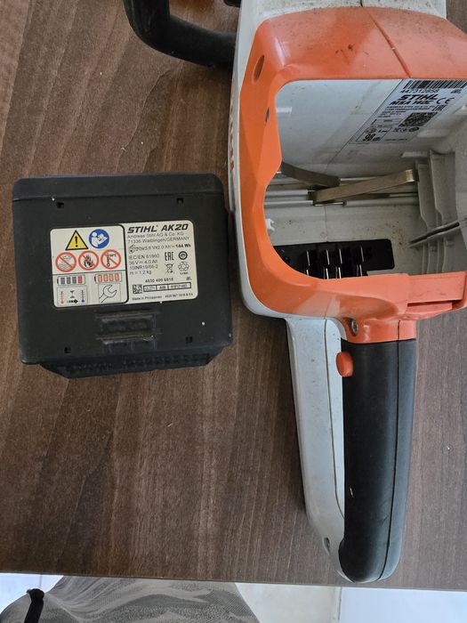 Drujbă stihl cu acumulator  MSA 140C