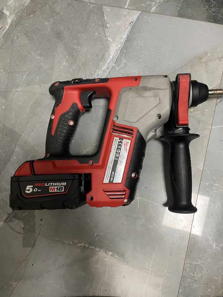 Акумулаторен перфоратор Milwaukee M18bh-