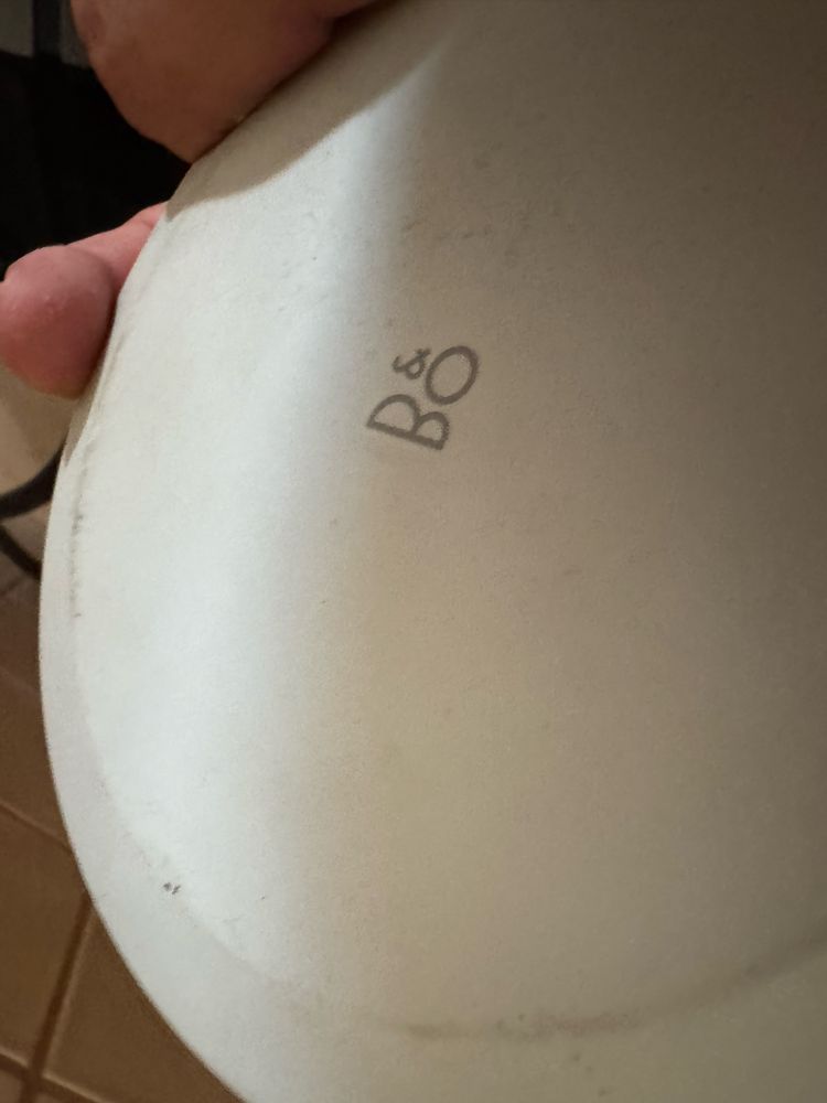 Bang and Olufsen hybrid