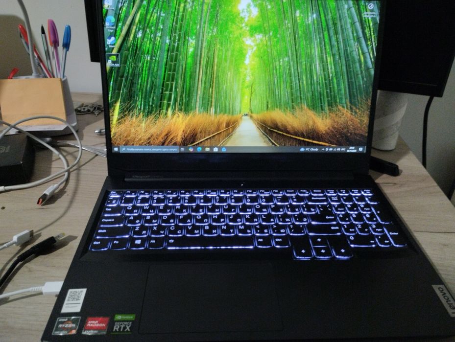 Продам lenovo ноутбук