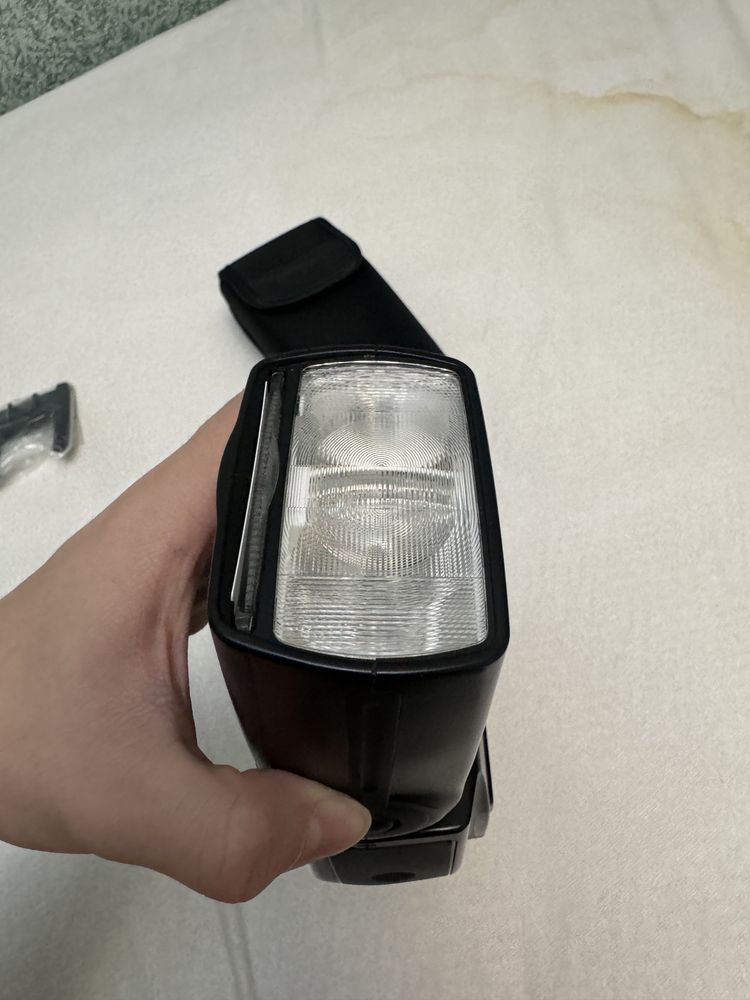 Вспышка Yongnuo Speedlite YN560-IV