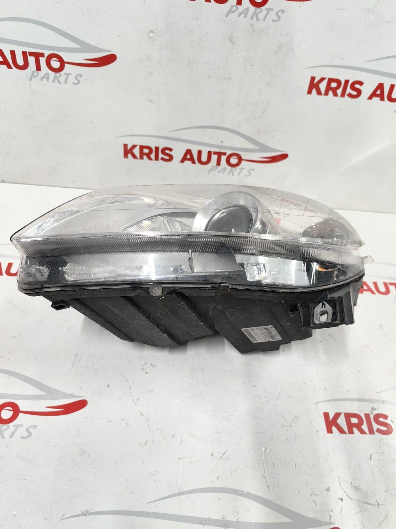 Ляв фар за Mercedes B-classe W169 / Мерцедес Б класа W169 2010г