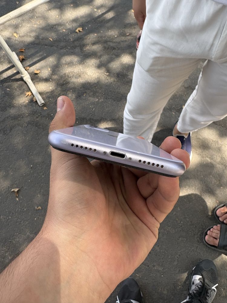 Iphone 11 sotiladi
