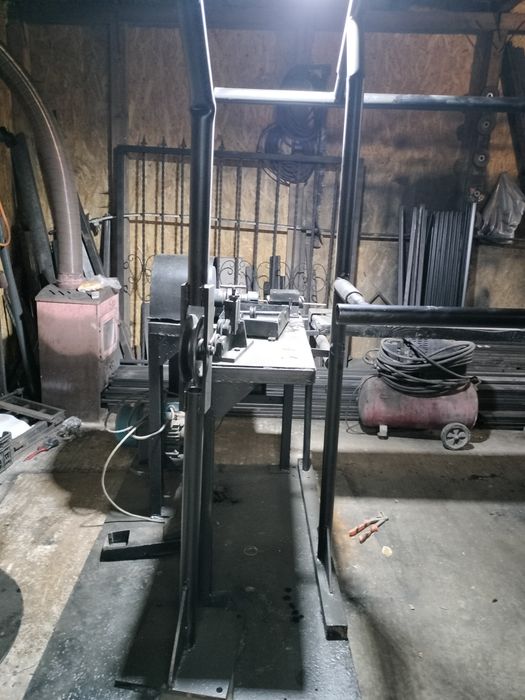 Masina de impletit plasa de gard 220V .