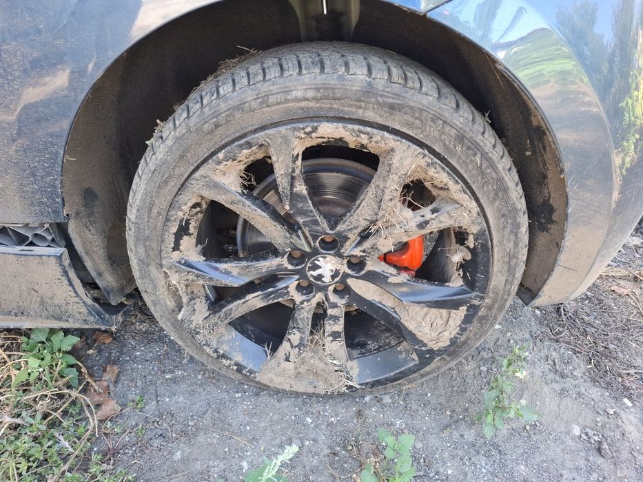 Dezmembrez  Peugeot RCZ 1.6 200cp