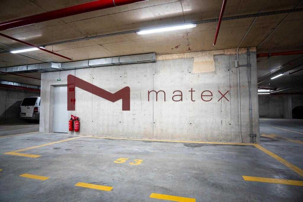 Продава се Тристаен апартамент в Варна, Чайка - 108 кв.м за 3982 €/кв.м - Снимка #16