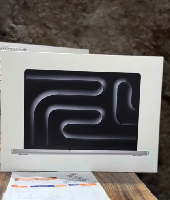 Macbook M4 PRO , NOU , 0 cicluri incarcare , 24 GB RAM