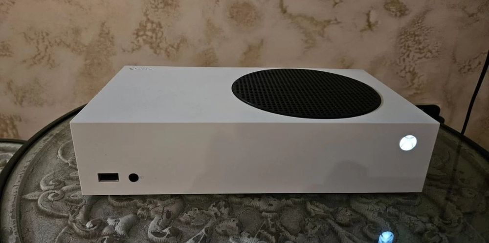 Продам Xbox series s