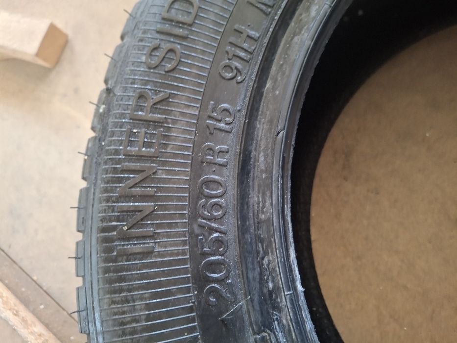 4 Anvelope de iarnă  205 60 r15 Vredestein