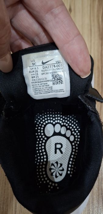 Оригинални маратонки Nike 26