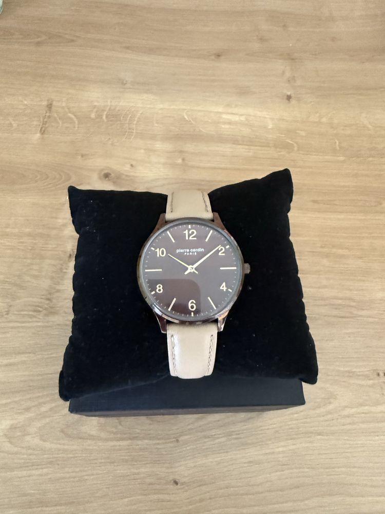 Дамски стилен Часовник Pierre Cardin Paris