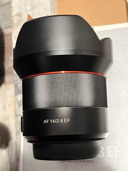 Samyang AF 14mm F2.8 за Canon EF