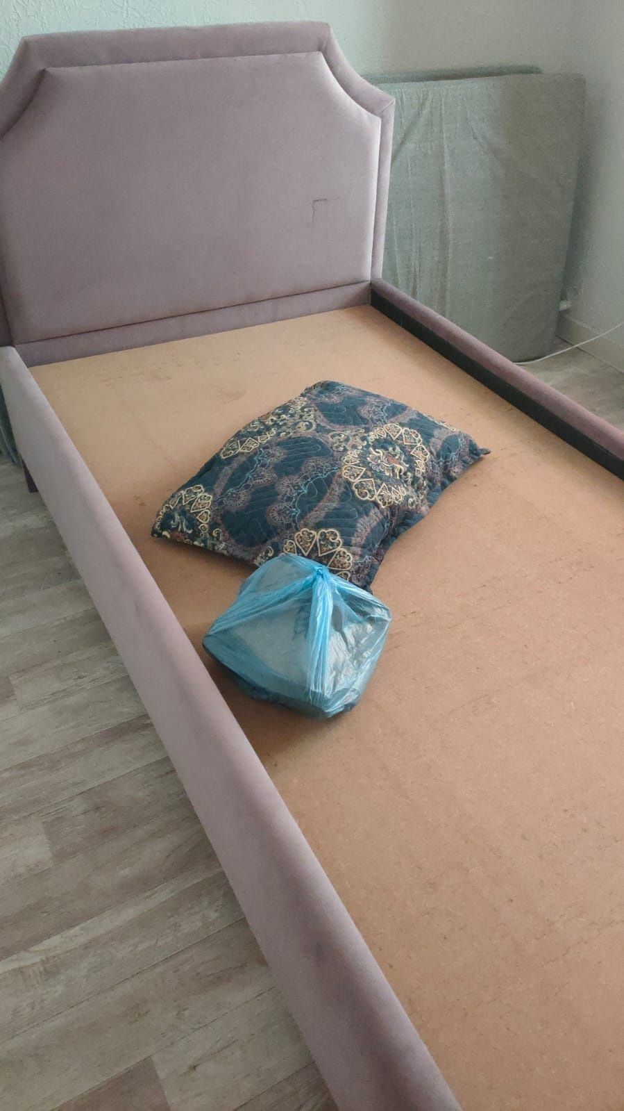 Продаётся кровать