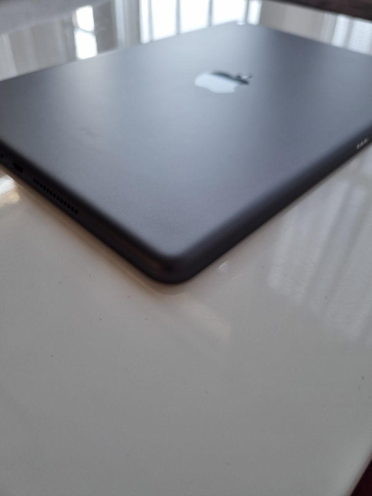 Ipad 9 th  64 GB Space gray