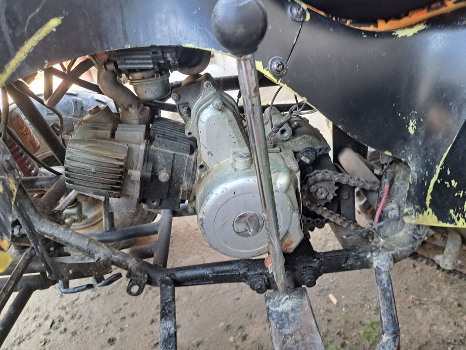 Vând atv de 107cc