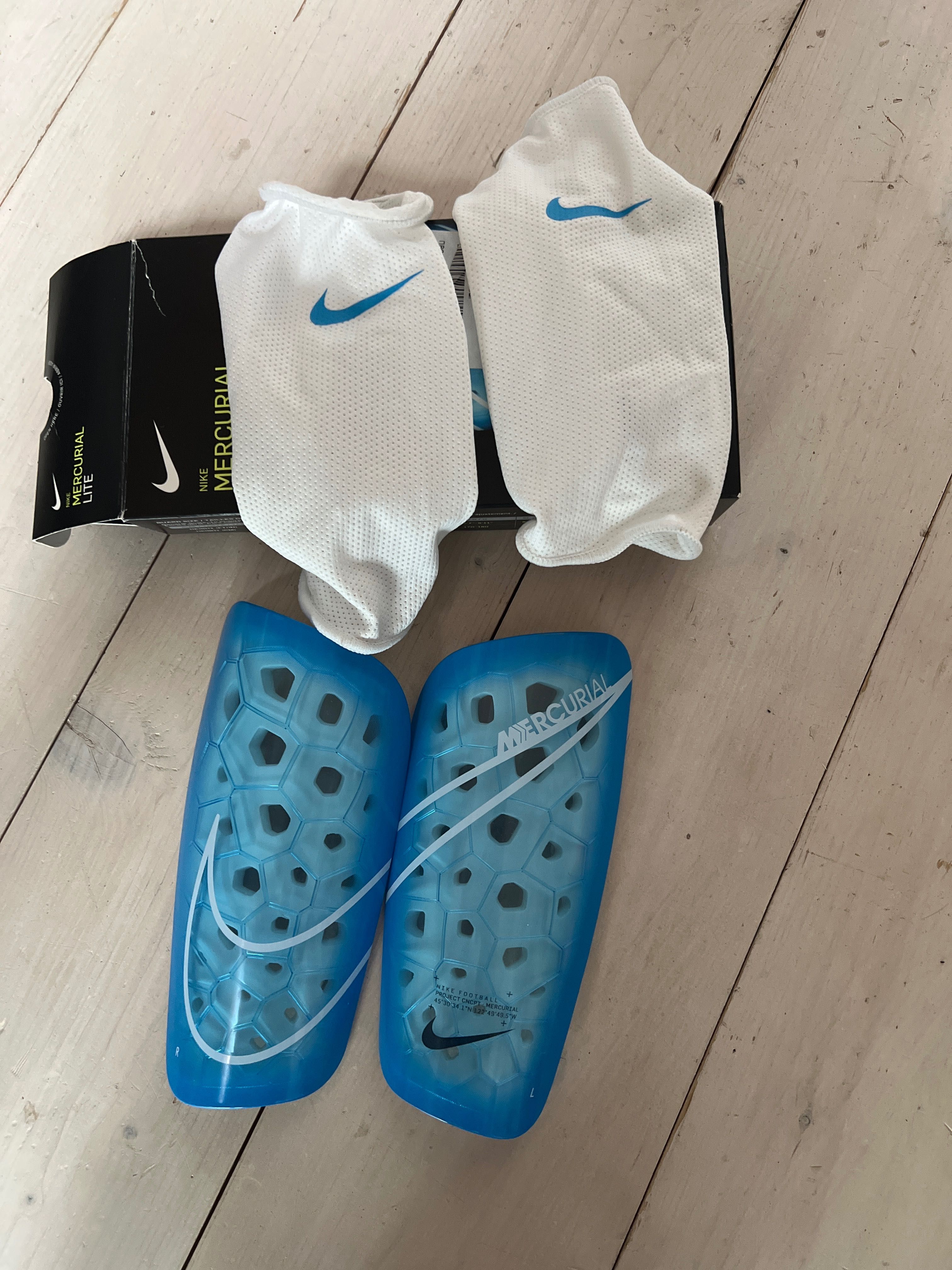 Футболни кори Nike mercurial М размер