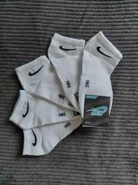 Set 10 perechi Nike la DOAR 59 LEI