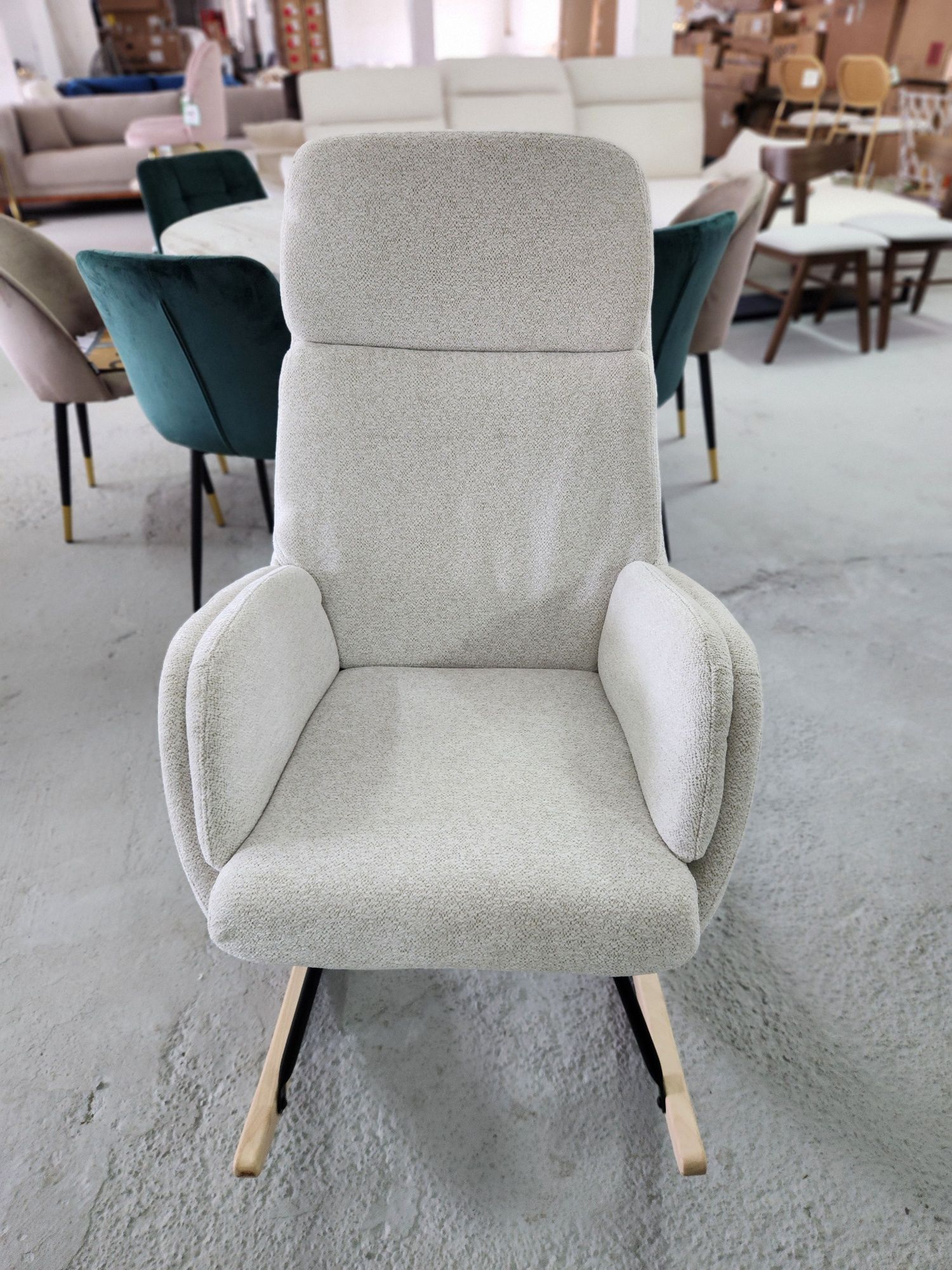 NOU Fotoliu balansoar beige "KVELIA"