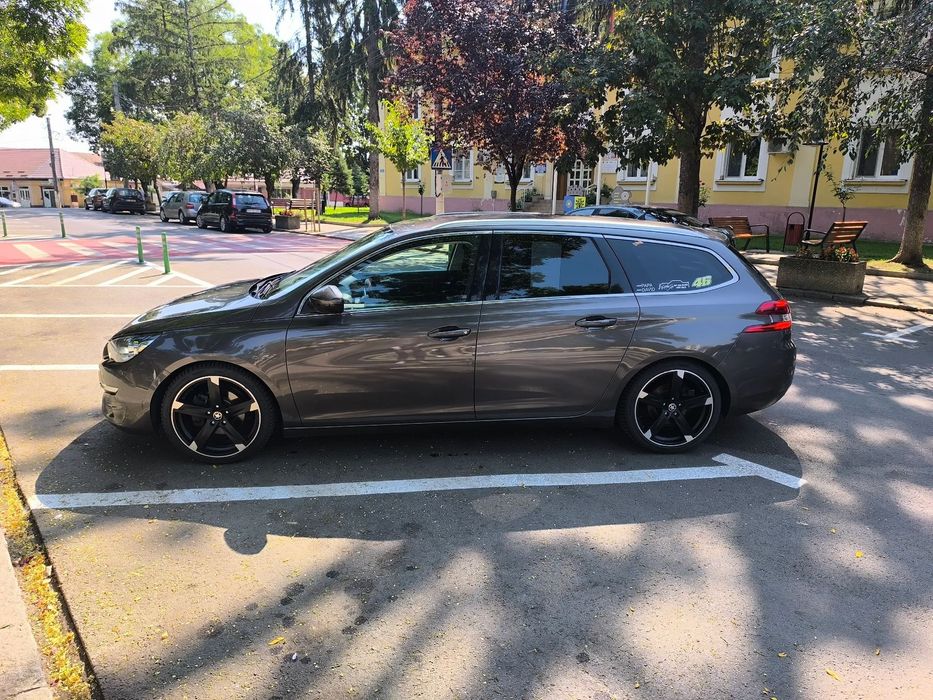 Peugeot 308 Peugeot 308 SW 1.6BlueHDI înmatriculată