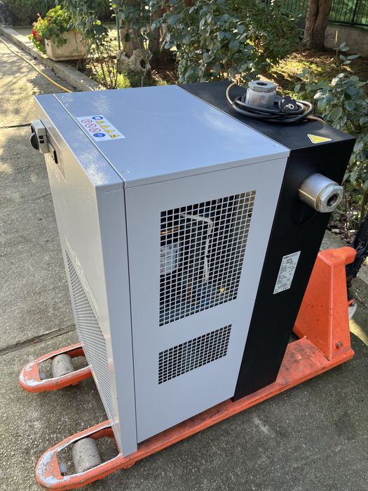 Хладилен сушител Gis 8100lt/min