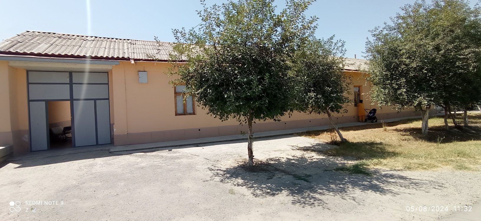 Hovli sotiladi!!!