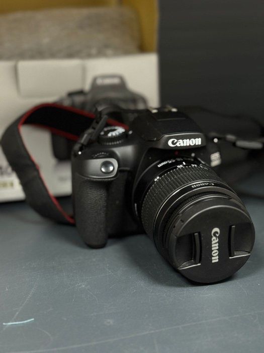 Aparat foto Canon EOS 4000D Kit EF-S , Cod 110048