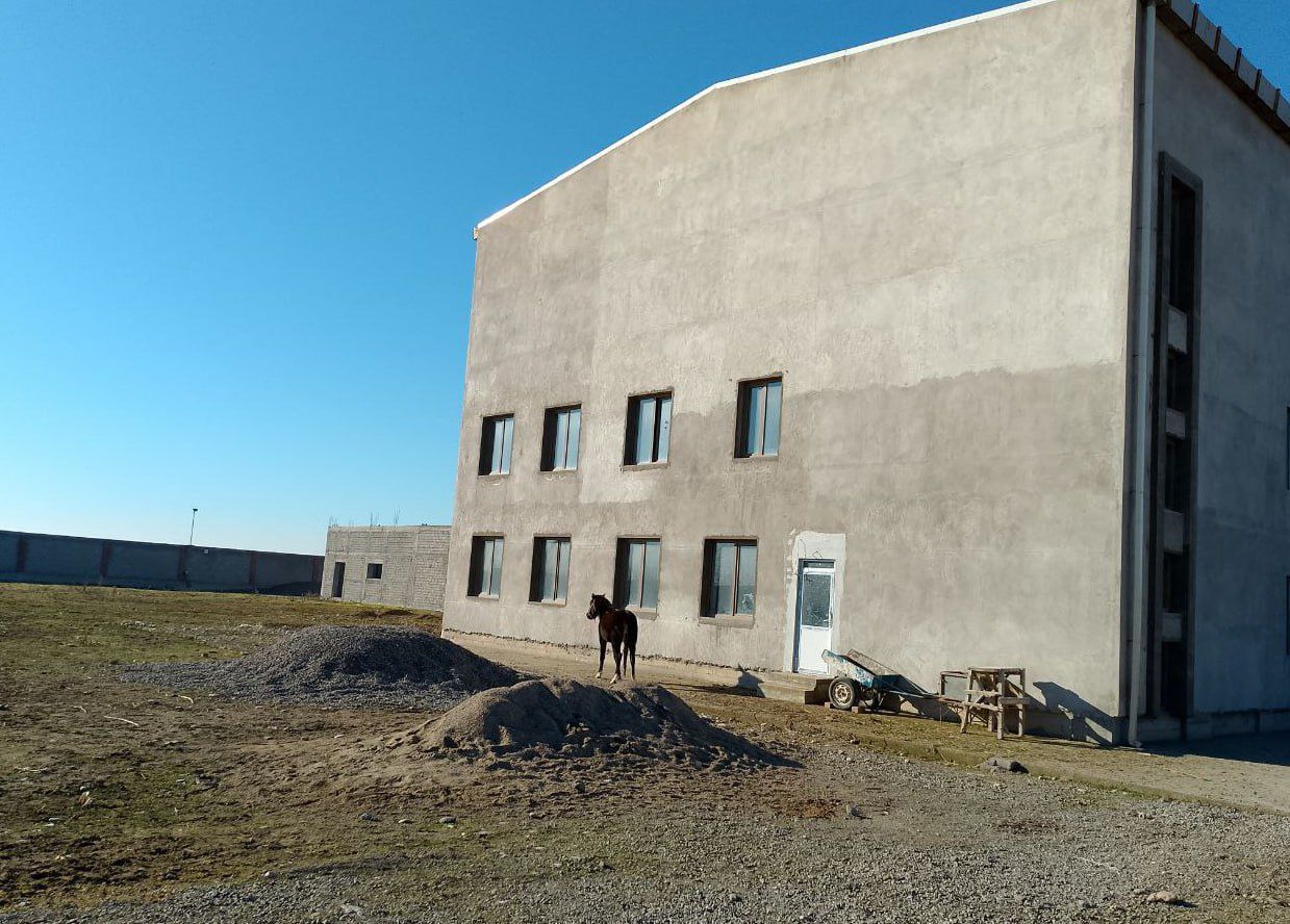 Продаётся  5 га. производственная база.
