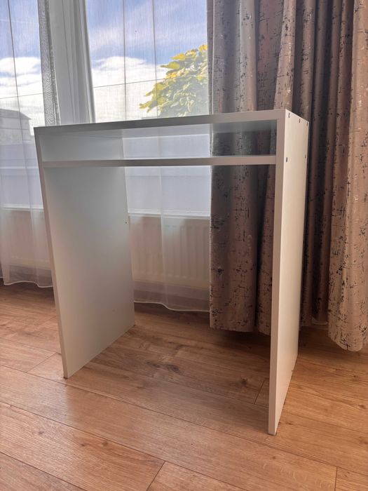 Ikea birou TORALD si scaun ÖSTANÖ ca noi
