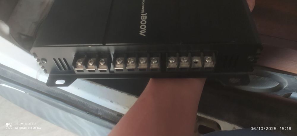 Uslitel va kalonka sotiladi