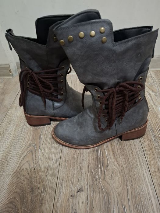 Incaltaminte de piele