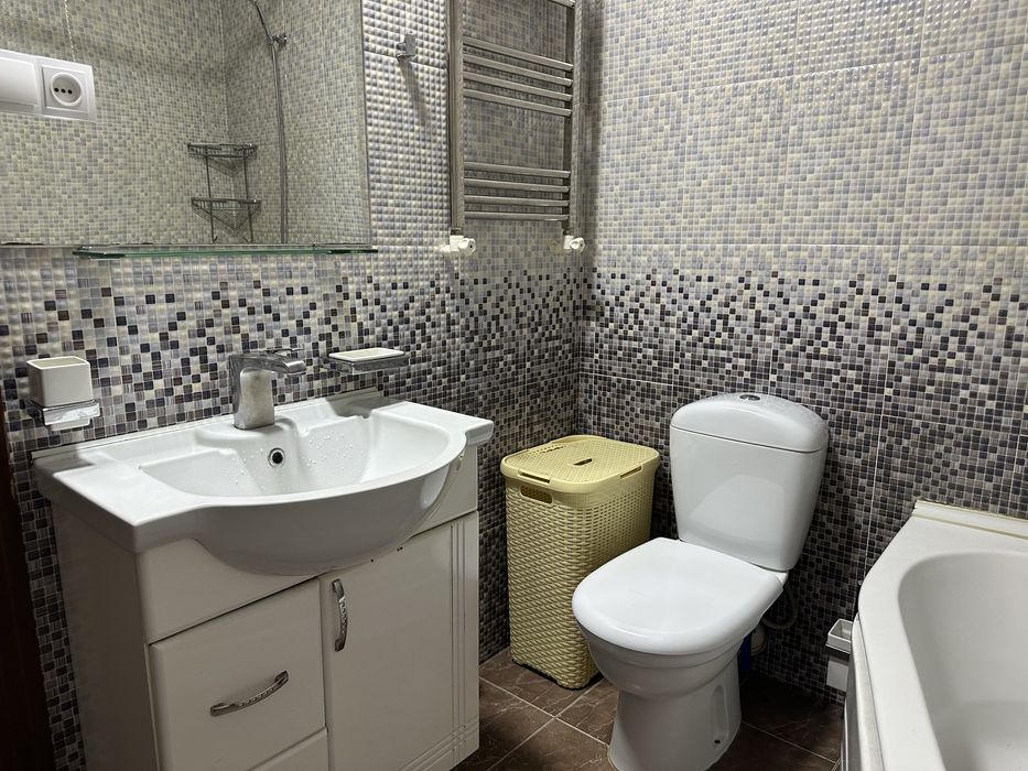 4/3/5 Юнусабад-15. С хорошим ремонтом, мебель, техника