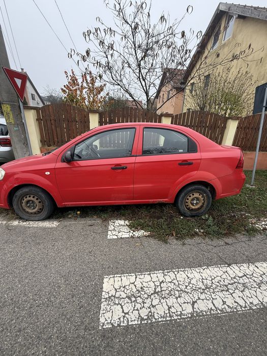 Chevrolet Aveo 2007.  3500 de lei