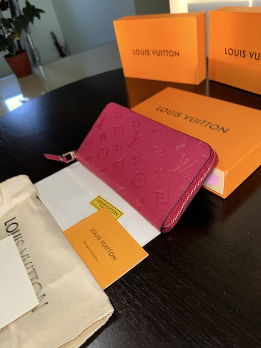 Portofel Louis Vuitton rosu