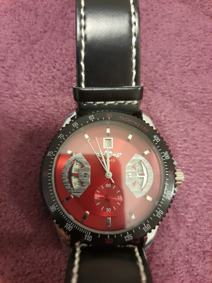 Ceas nou, automatic.