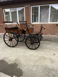 Vând trăsură de epoca