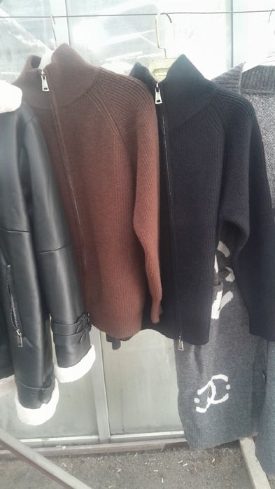 Продам турец вещи  тёплые пишите не дорого качества люксиюкс