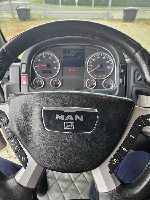 Vand cap tractor MAN si semiremorca SCHMITZ