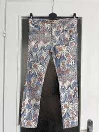 Панталон с флорална щампа Zara, размер 38